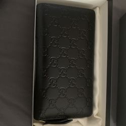 Authentic Brand New Gucci Wallet Black Leather 