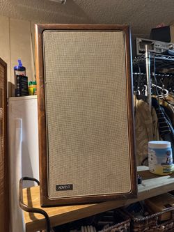 ONE SPEAKER ONLY - Vintage Advent Large Speaker – Original – Needs Refoam – $100