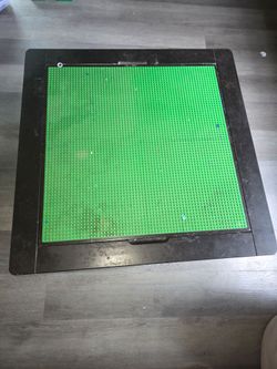 Kid's lego table