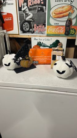 Halloween decor everything in photo $15