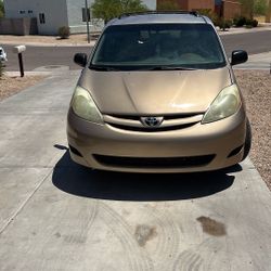 2010 Toyota Sienna