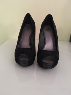Women's black peephole platforms