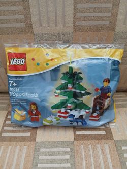 Lego Decorating the Tree (40058) - new, sealed