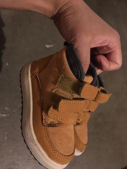 Osh kosh bgos baby boot