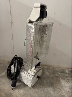 Grow light