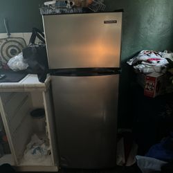 Apartment Size Refrigerator