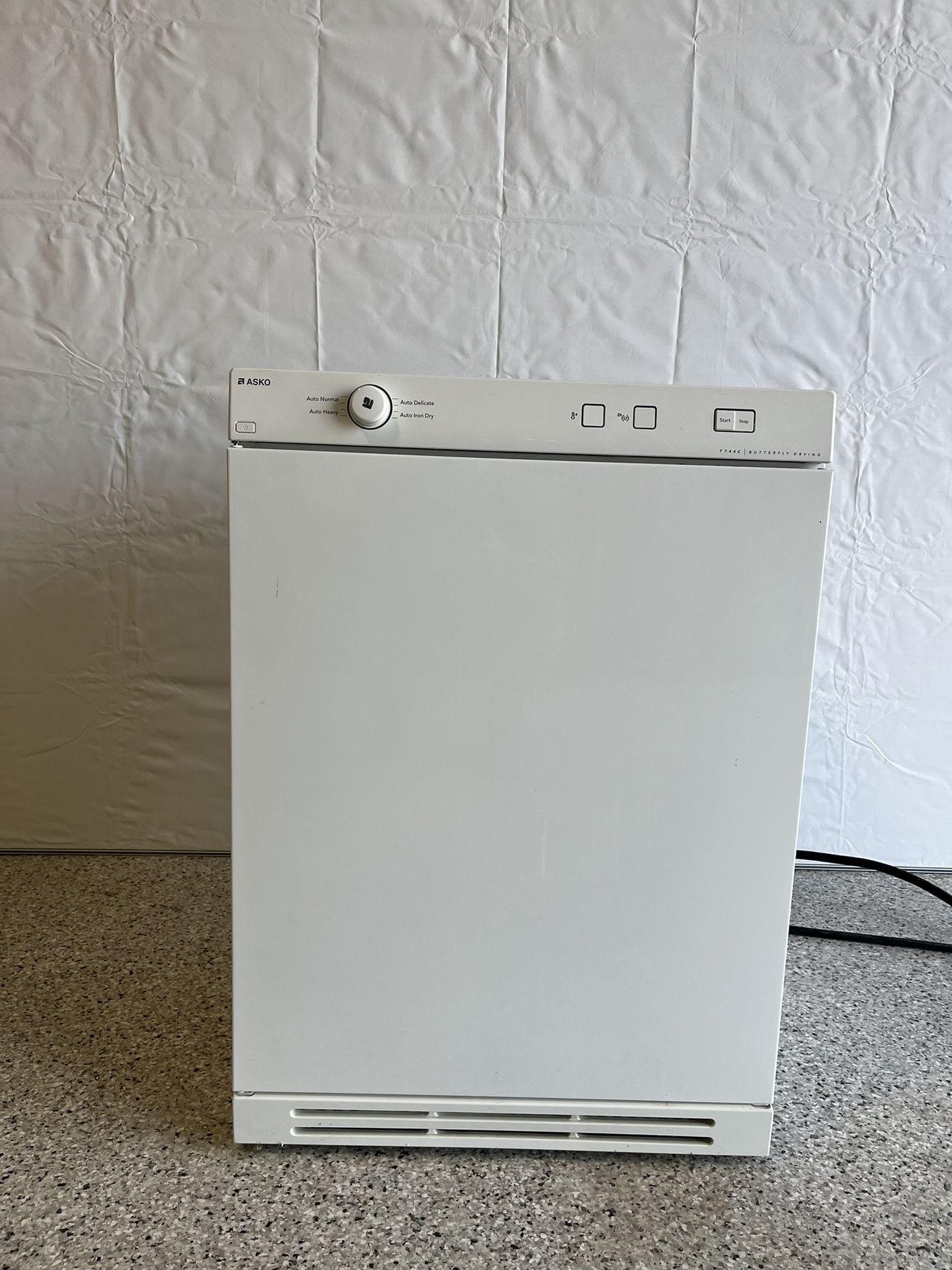 Wash And Dryer Light Use
