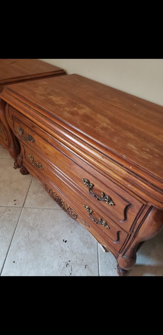 Hickory Manufacturing Company Dressers