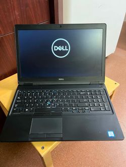 Dell latitude 5580 15.6inch I5-7300 @ 2.60 GHz  8GB RAM  256GB SSD Windows 11 pro. SMALL CRACK ON THE LEFT CORNER. See pictures fore more details  NO 