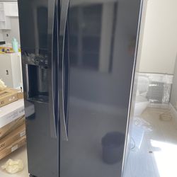 Refrigerator & Dishwasher 