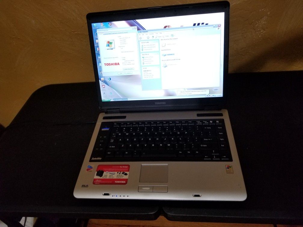 TOSHIBA Laptop Satellite A105-S2712