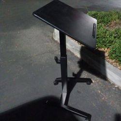 Heavy Duty Table On Wheels 