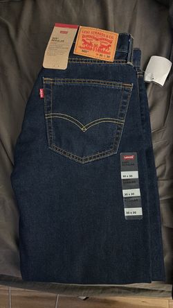 Men’s Levi’s and American eagle jeans