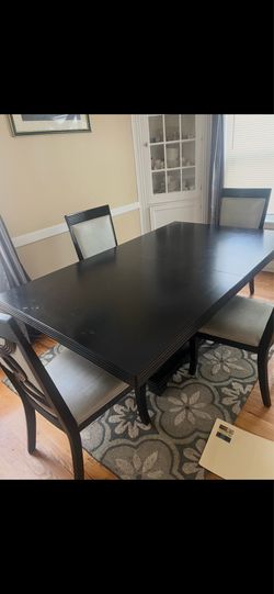 Great condition dining room set