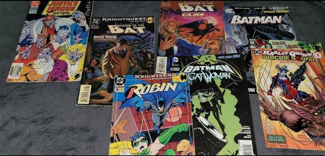 DC COMIC BOOK BUNDLE