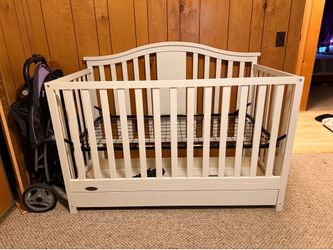 Graco Solano 4-in-1 convertible crib