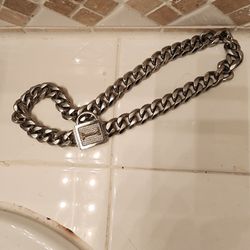 Dog Chaain BIG BREED ONLY. IF YOU NOT SERIUOS I WILL BLOCK YOU