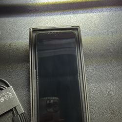 Brand new Samsung Zflip 7 Fe