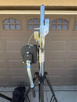 Acue truss crank stands for truss