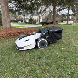 Mammotion Yuka Robotic Mower With Sweeper