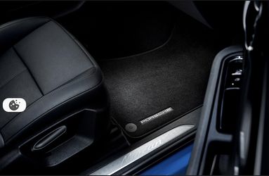 FOR SALE BRAND NEW NEVER USED Porsche Macan EV OEM Carpet Floormat Set