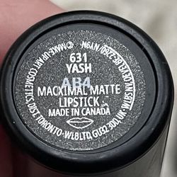 MAC Matte lipstick 631 Yash