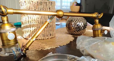 Brand New Lamp Holder With Case