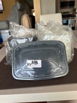 Food storage containers