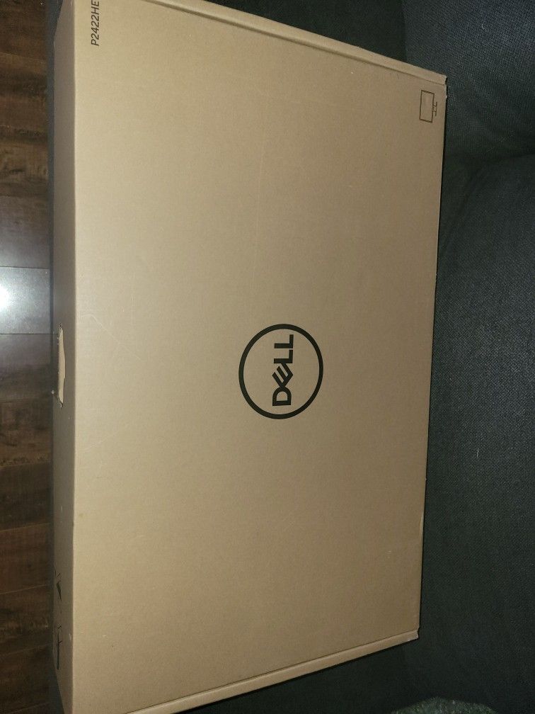 Dell 24 USB-C Hub Monitor - P2422HE