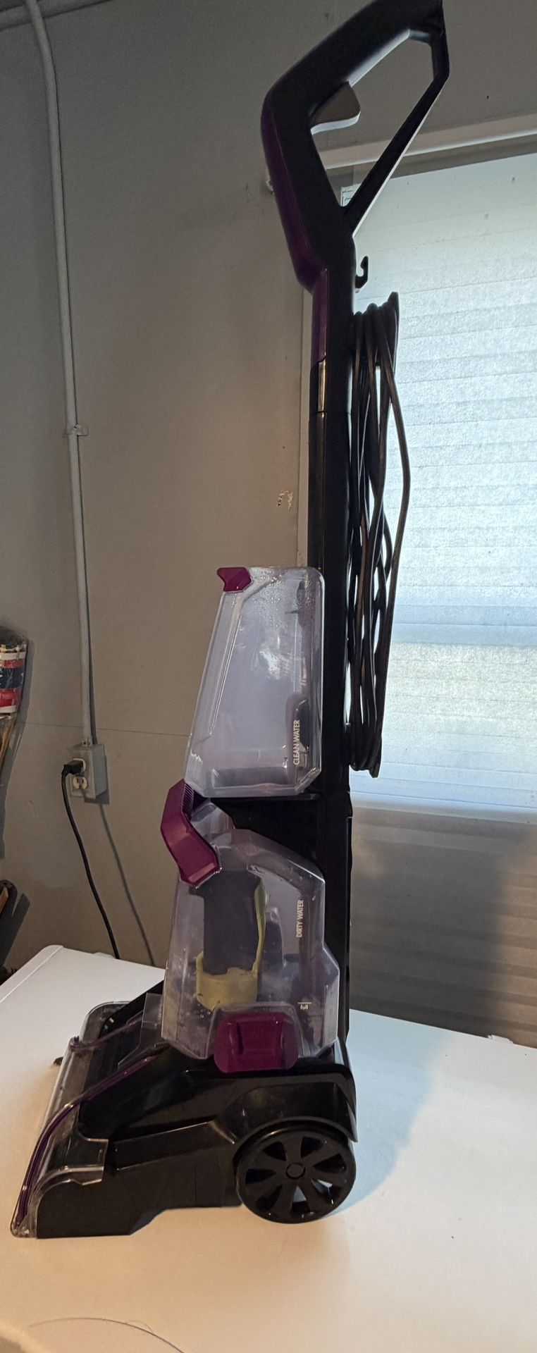 BISSELL Powerforce Powerbrush Pet Lightweight Carpet Cleaner 2910