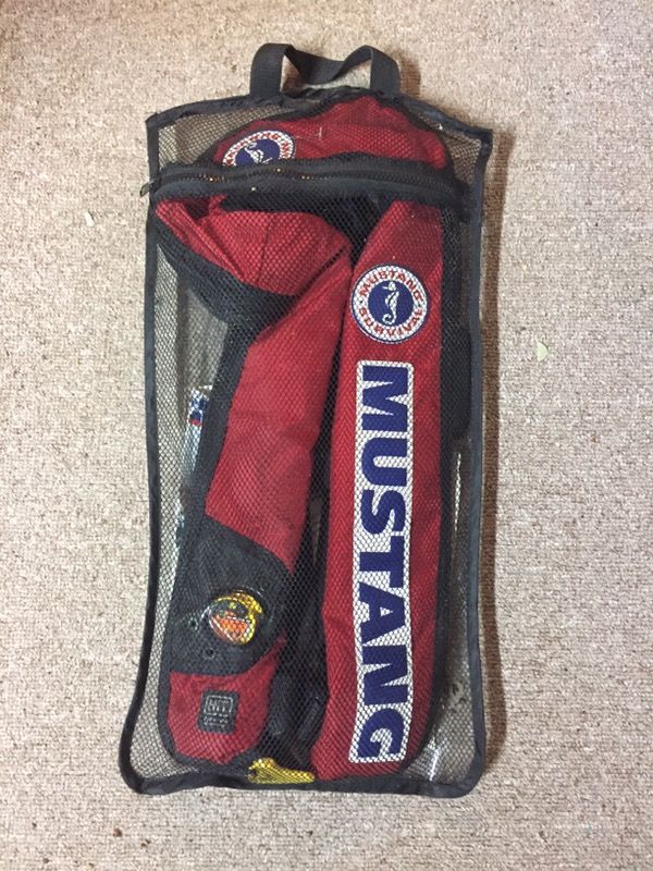 Mustang pfd