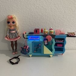 L.O.L Surprise O.M.G. To-Go Diner Playset