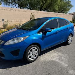 2013 Ford Fiesta 