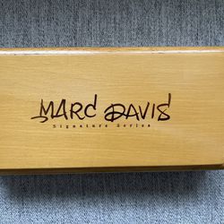 Disney Marc Davis Signature Cruella DeVil Watch With Wooden Box 4734/5000