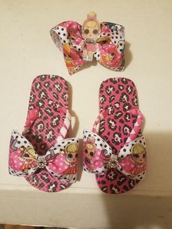 Conjunto de sandalias con moño lol