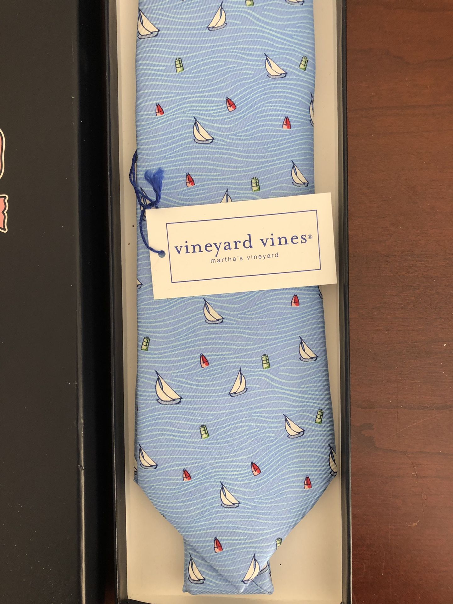 Vineyard Vines blue sailboat men’s tie