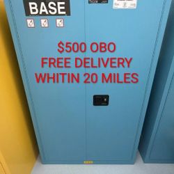 CORROSIVE CABINET U-LINE H-3776M