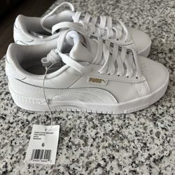 Puma Size 6 Shoes