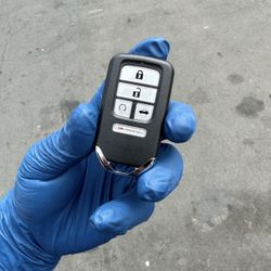 Car Keys And Remotes 