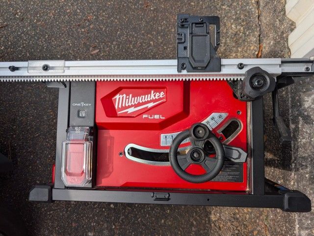 Milwaukee M18 Fuel Table Saw