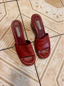 Red wedges