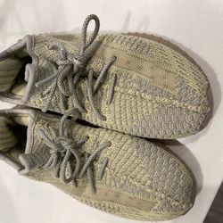 Kids Adidas Yeezy Size 2.5 Youth