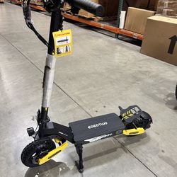 Electric scooter with large tires