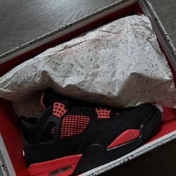 NIKE AIR JORDAN 4s Red Thunder size 8.5