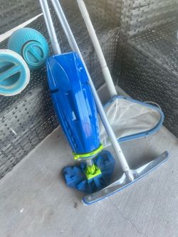 Above ground pool vacuum