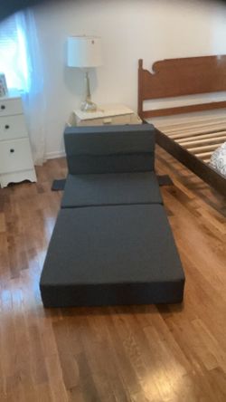 Foam pulled out bed or chair