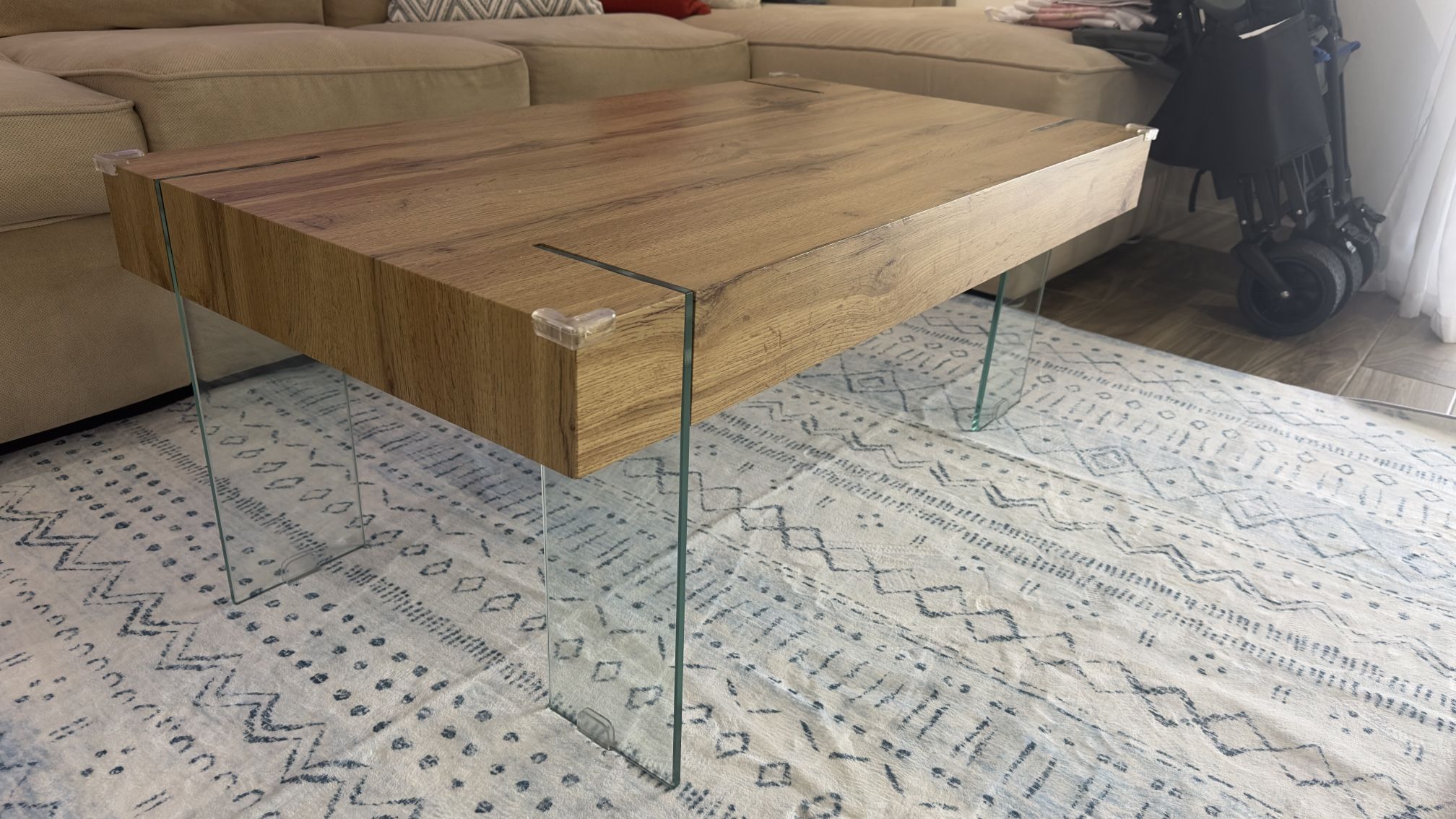 Modern Coffee Table - Glass & Wood