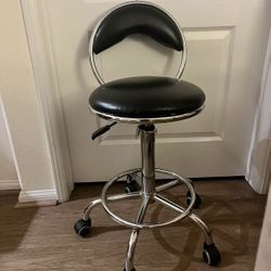28” Swivel Chair