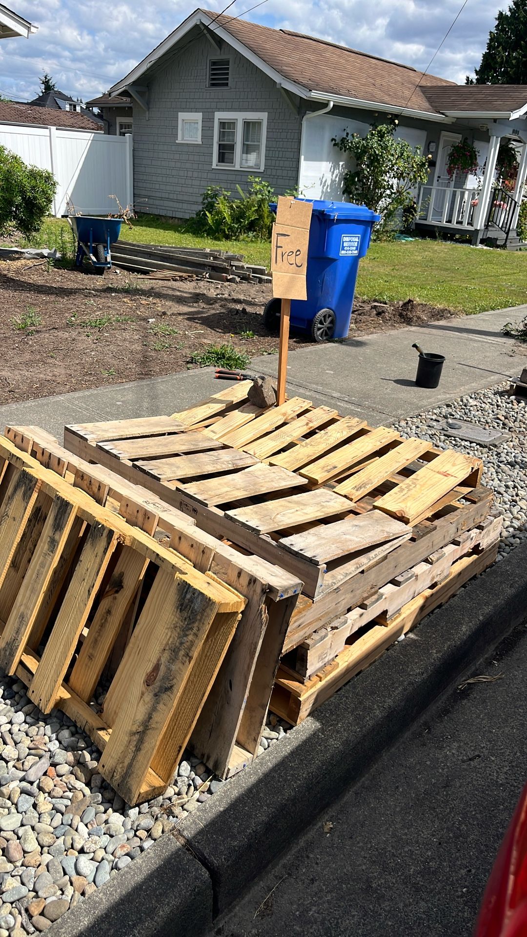 Free Pallets