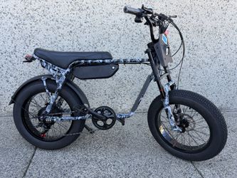 Brand New Akez ZX E-bike. Sup 73 Miami Style. Super Popular